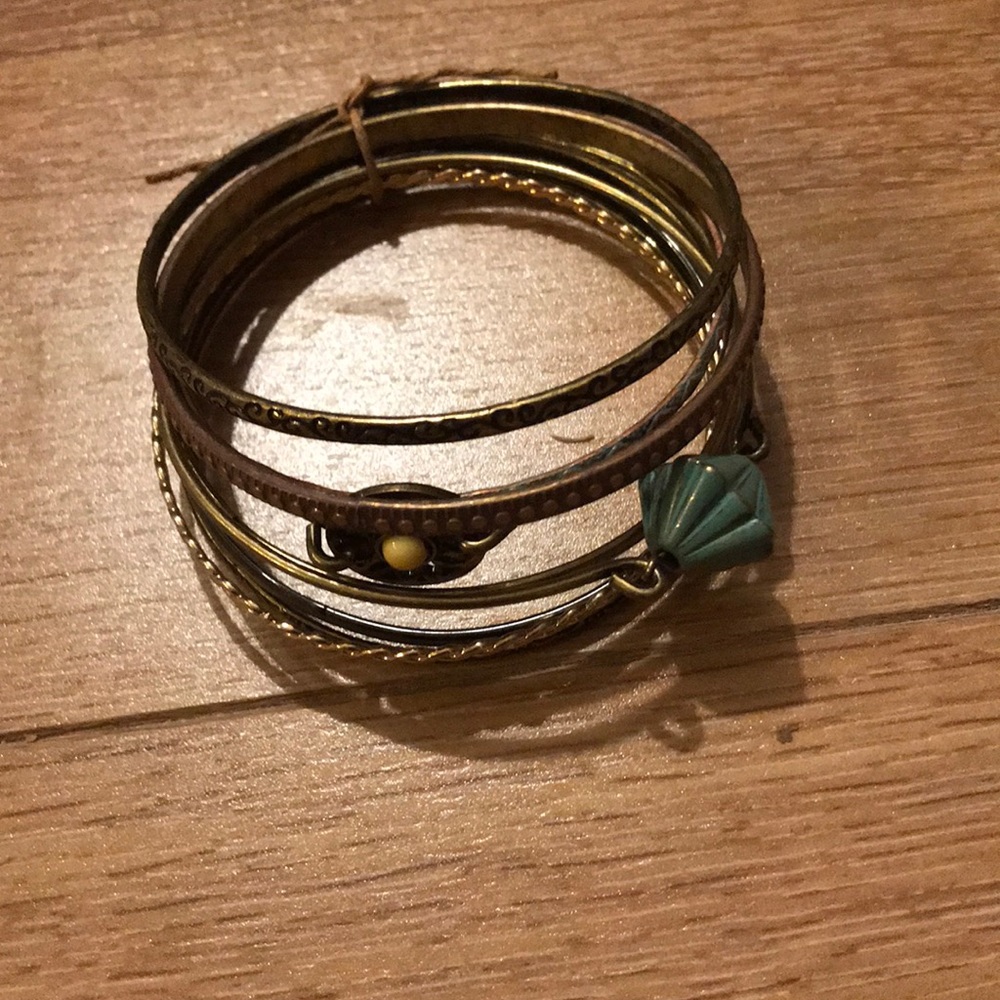 Gold bangle bracelets
